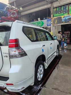 تۆیۆتا لاندكروزر پرادۆ